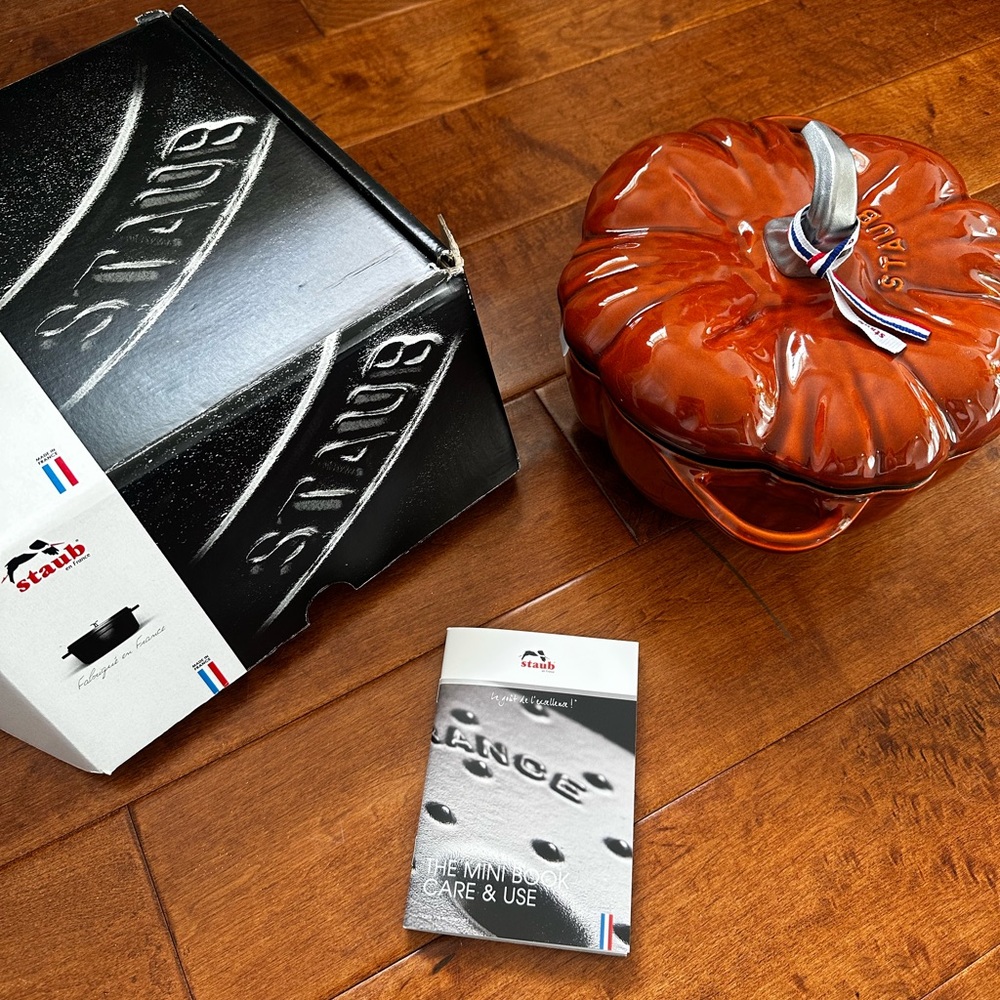 STAUB Pumpkin Cocette Never Used